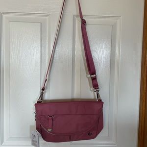 Lululemon All Night Festival Bag